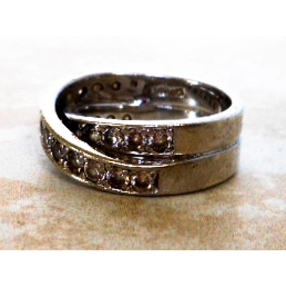 Vintage Sterling Silver Twist Eternity CZ Band Ring , Size 7 - Picture 2 of 9